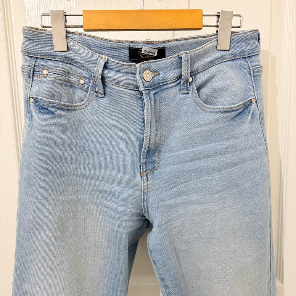 📦 MOVING SALE: Like new: RACHEL Rachel Roy Light Blue Jeans